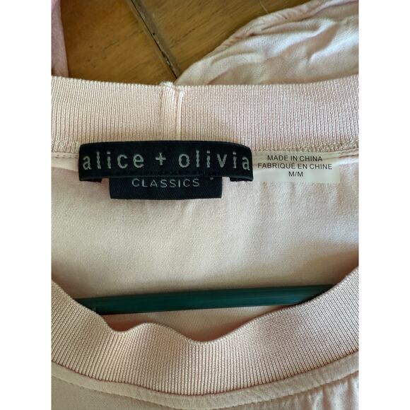 Alice + Olivia Classics Jann Boxy Short Sleeve Pink Top Size Medium - Picture 5 of 8